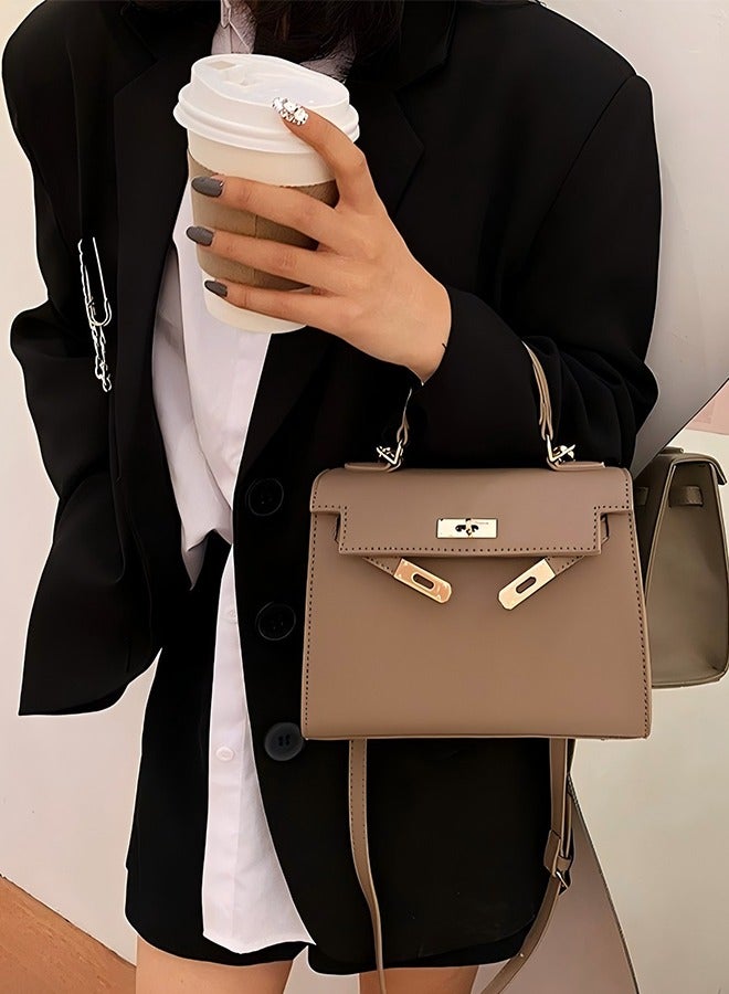 Women's PU Leather Multifunctional Crossbody Bag - Adjustable Strap, Retro Design, Perfect for Daily Use and Special Occasions Brown - Image 3