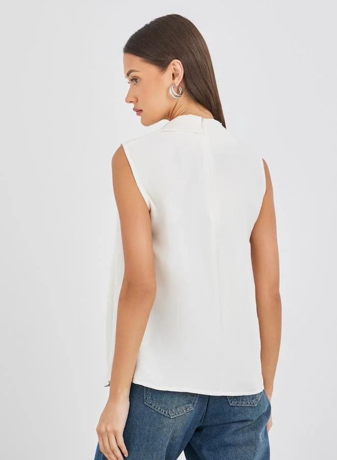 Styli Styli Solid Asymmetric Neck Sleeveless Top