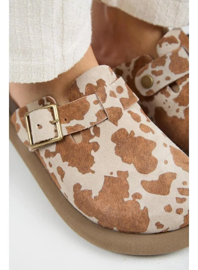 Manijero  Naguall Zeta Women's Genuine Leather Belted Buckle Sabo Taba Polka Dot Slippers. for Women | Best Price UAE