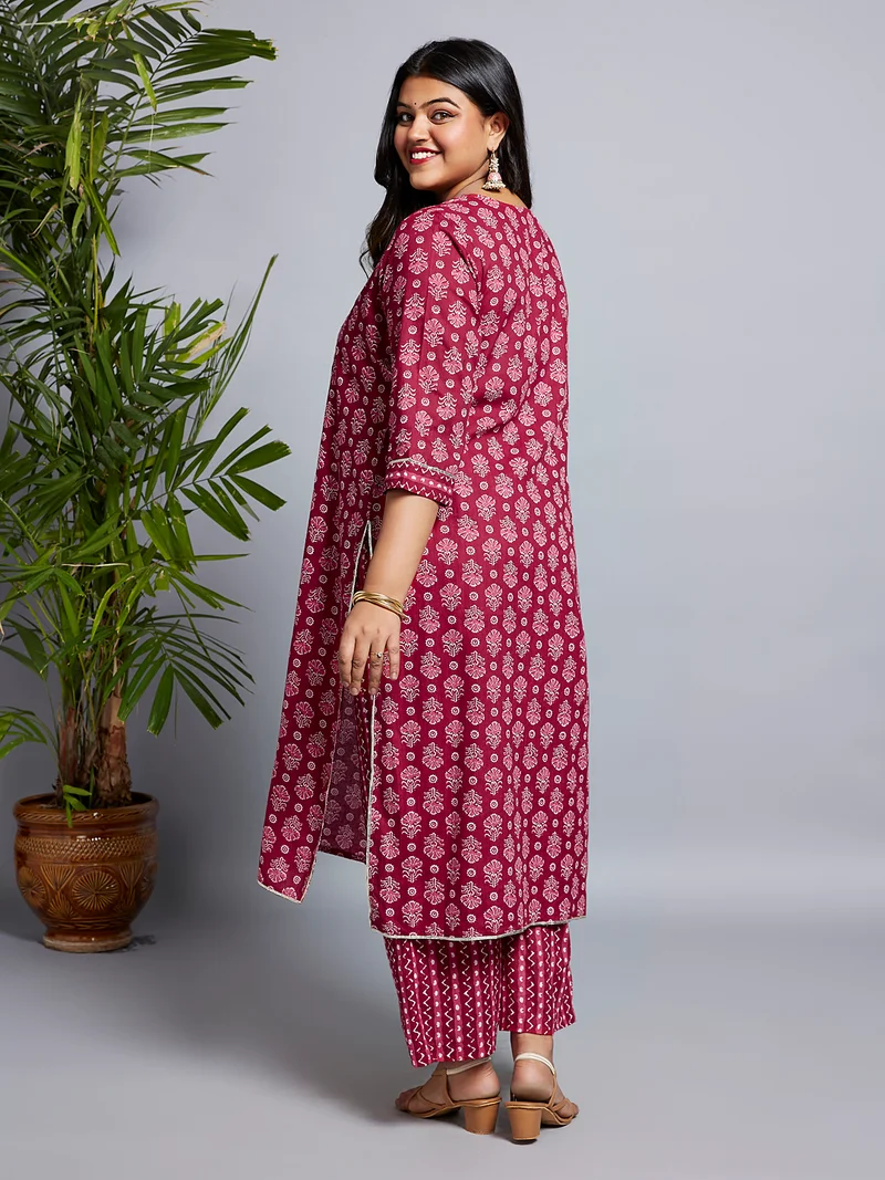 globus Gloplus Women Keyhole Neck Floral Print Gotta Lace Straight Plus Size Kurta & Pants Set