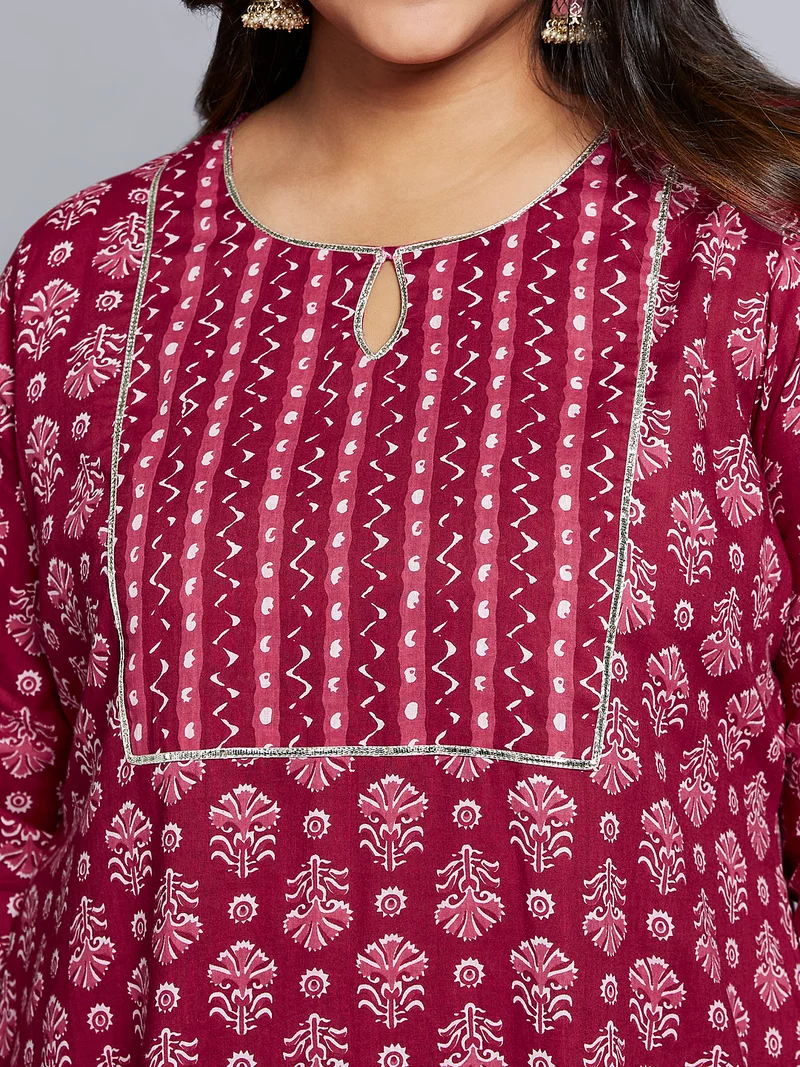 globus Gloplus Women Keyhole Neck Floral Print Gotta Lace Straight Plus Size Kurta & Pants Set