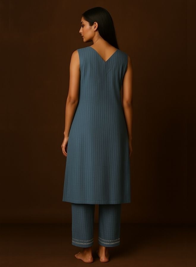 Abhishti V Neck Textured Kurta pant set with delicate lace detailings  - Image 4