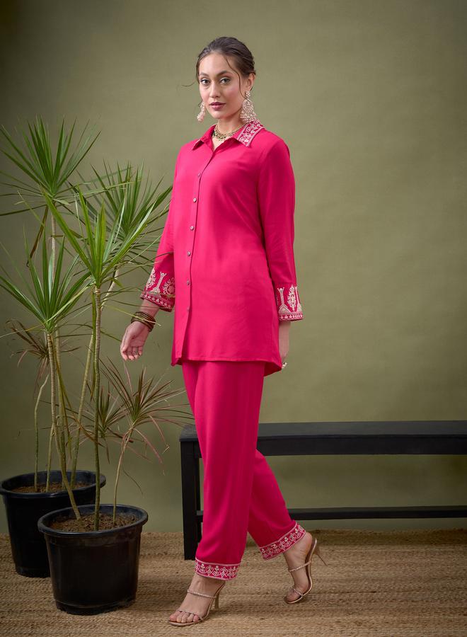 SASSAFRAS Embroidered Collar Shirt with Long Sleeves & Pants Co-Ord by Styli  - Image 3