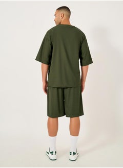 Styli Solid Textured Knit Oversized Streetwear T-Shirt and Shorts Set  - Image 5