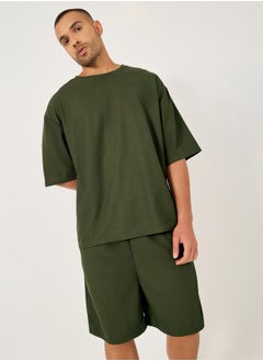 Styli Solid Textured Knit Oversized Streetwear T-Shirt and Shorts Set  - Image 2