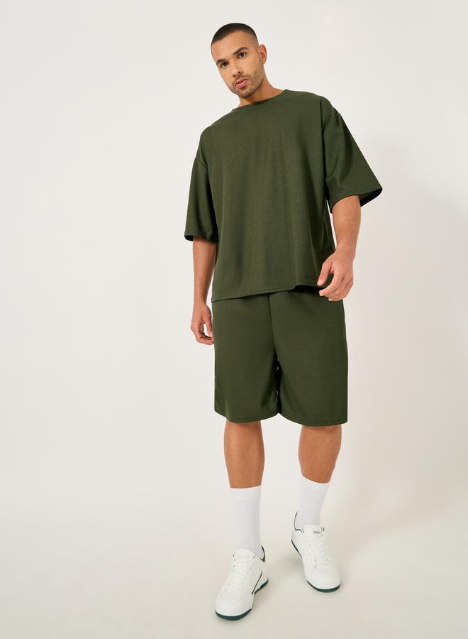 Styli Solid Textured Knit Oversized Streetwear T-Shirt and Shorts Set - Image 1