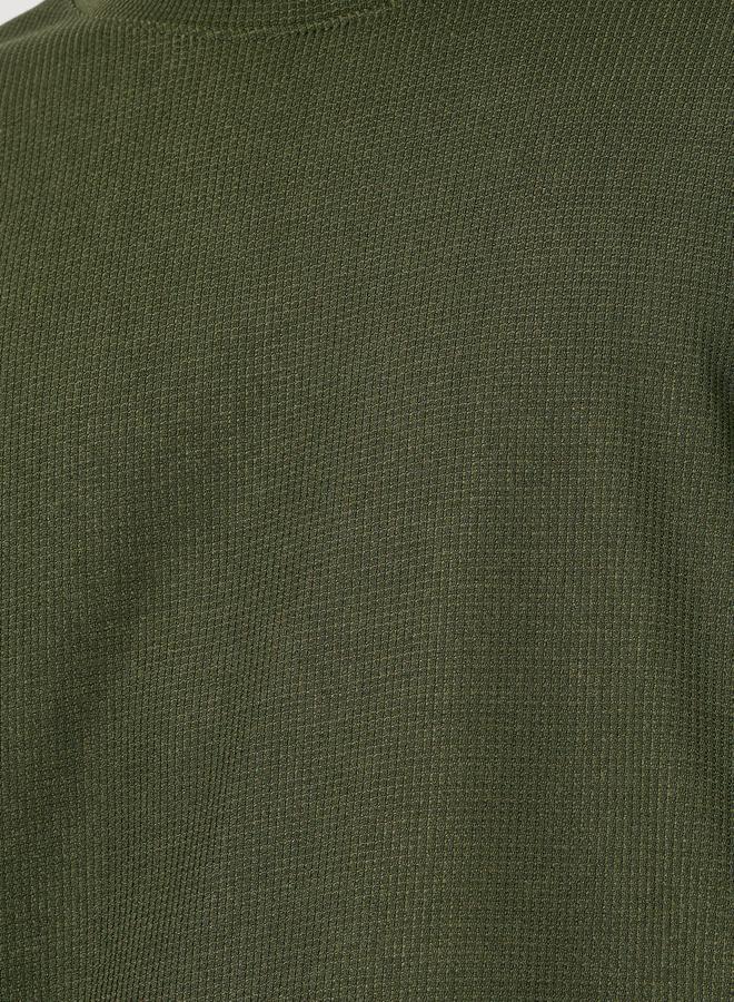 Styli Solid Textured Knit Oversized Streetwear T-Shirt and Shorts Set - Image 3