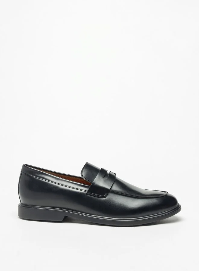 لو كونفورت Men Solid Slip-On Loafers