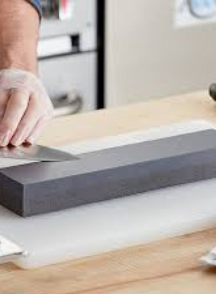 كنب يعد حجر الشحذ الرمادي أداة أساسية تستخدم لشحذ وشحذ الشفرات والسكاكين والمقصات وأدوات القطع المختلفة. - Image 3