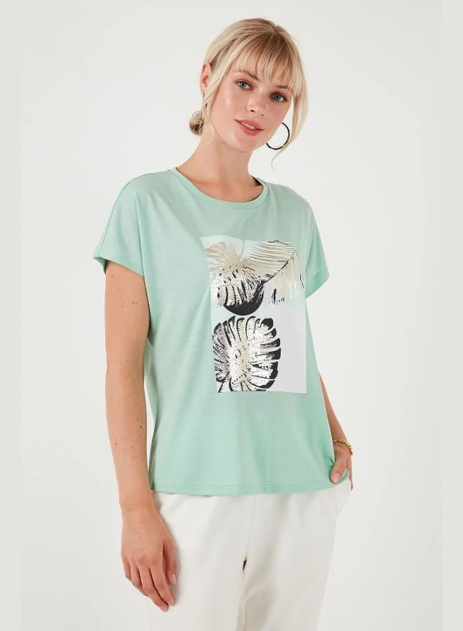 ليلا تيشيرت نسائي ليلا مطبوع بياقة دائرية وقصة عادية