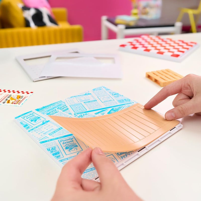 MGA's Miniverse Make It Mini Spaces Starter Pack Red - Image 3