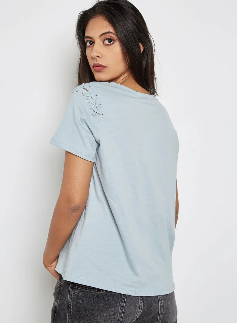 GLAMOROUS Embellished Detail T-Shirt