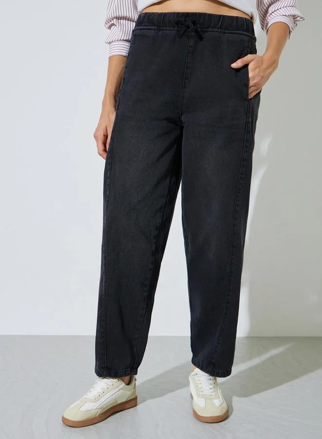 ستايلي Black Barrel Fit Jogger Style Jeans