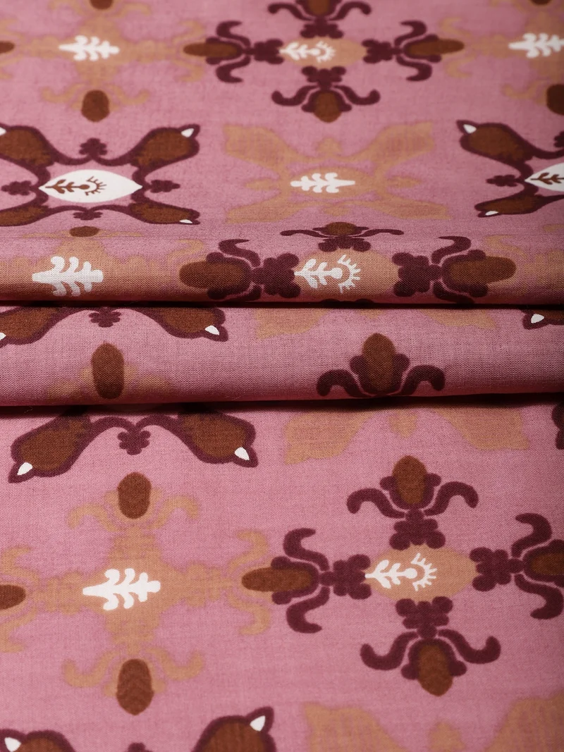 أيه كيه إس Dusty Rose Ornate Medallion Print Fabric