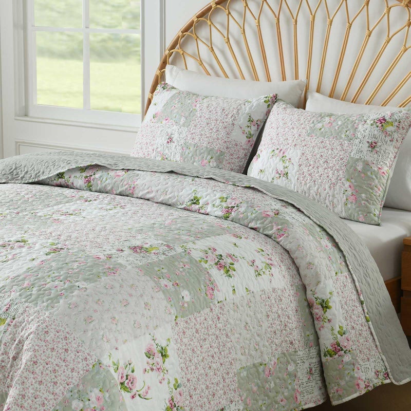 Boryard Full Queen Size Quilt Set, 3-Piece Lightweight Soft Full Size Quilt Patchwork Bedspread Coverlet (90x90 inches) Bedding Set with 2 Pillow Shams, Gray Green Plaid Floral Print - Image 1