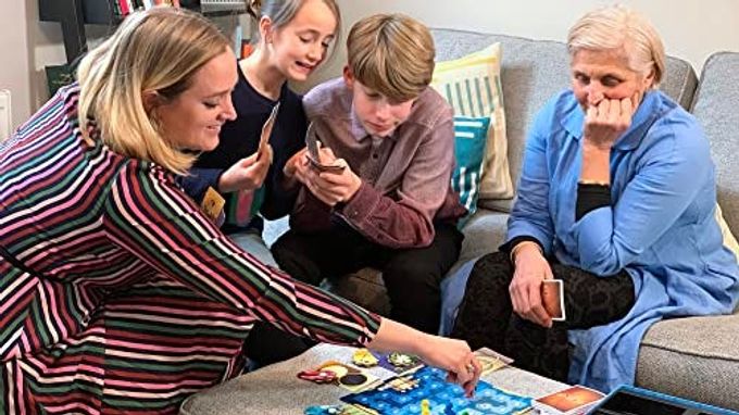 Asmodee Dixit Odyssey Board Game EXPANSION Enrich Your Imagination with 84 New Cards! Creative Storytelling Game, Fun Family Game for Kids & Adults, Ages 8+, 3-6 Players, 30 Min Playtime, Made by Libellud - Image 5