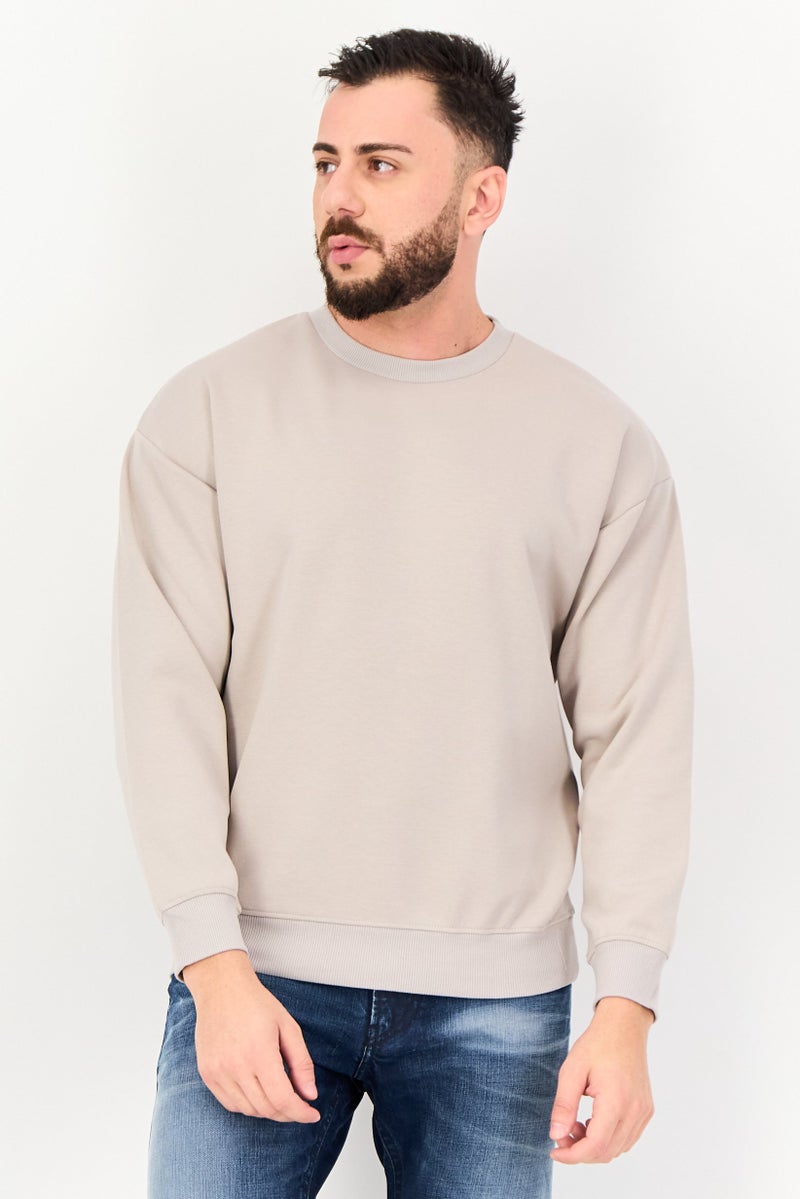 Core Elements سويت شيرت رجالي بأكمام طويلة بياقة دائرية، رمادي فاتح - Image 1