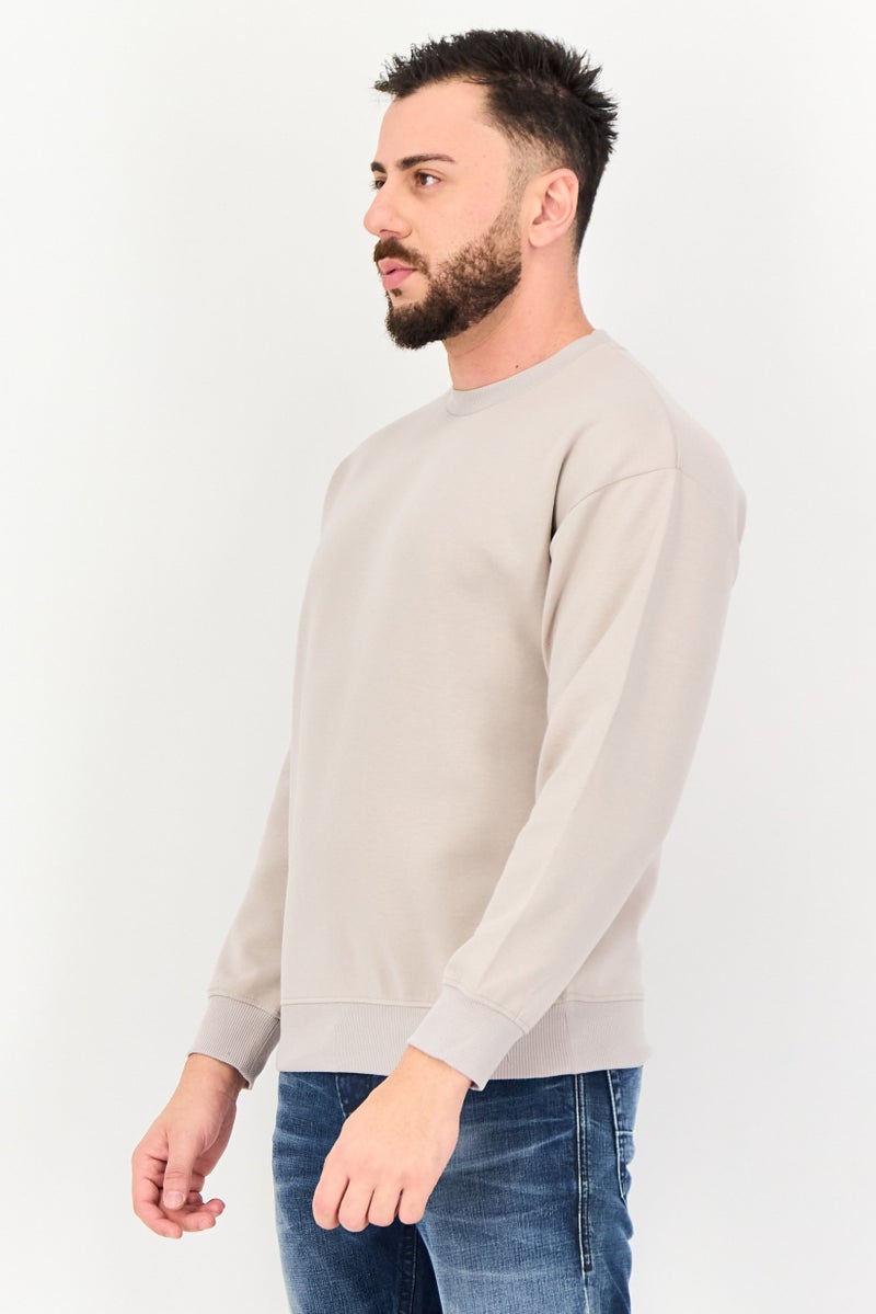 Core Elements سويت شيرت رجالي بأكمام طويلة بياقة دائرية، رمادي فاتح - Image 2