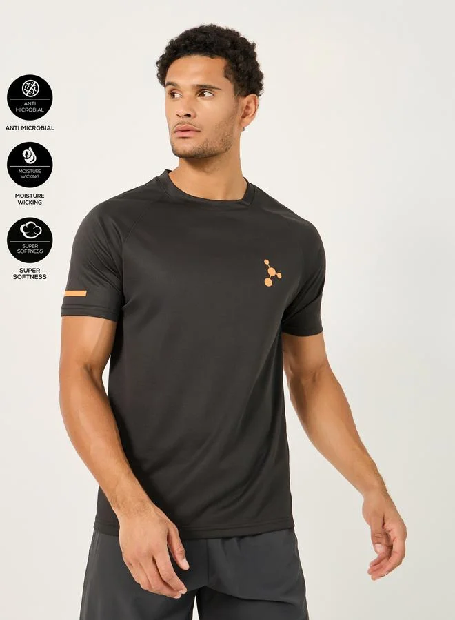 ستايلي اكتيف تي شيرت رياضي بطبعة نيون ونقاط دقيقة بقصة راجلان