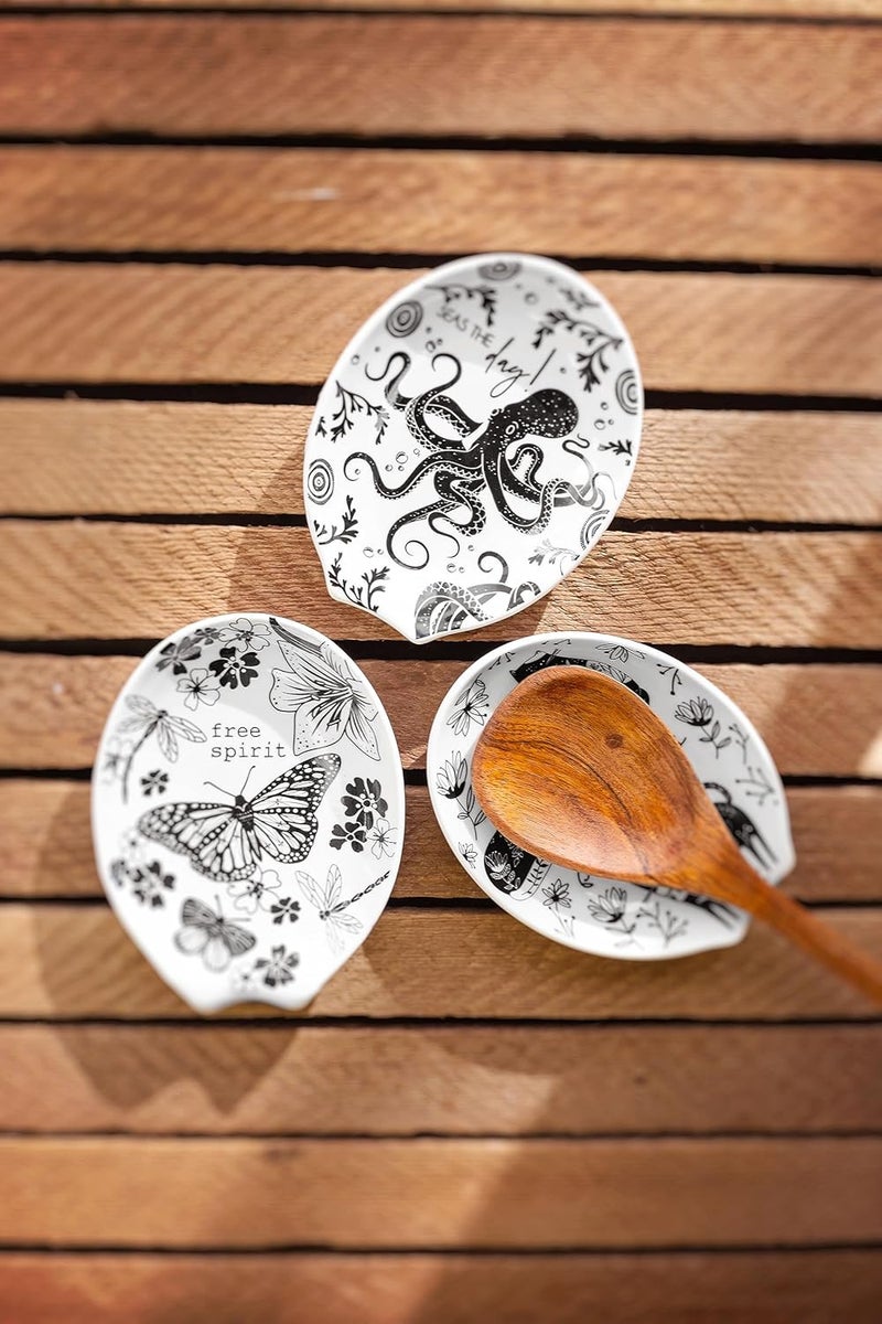 Karma Gifts, B&W Ceramic Spoon Rest, Mushroom - Image 3
