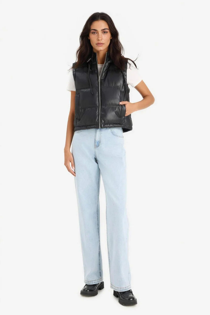 ديفاكتو Regular Fit Faux Leather Vest
