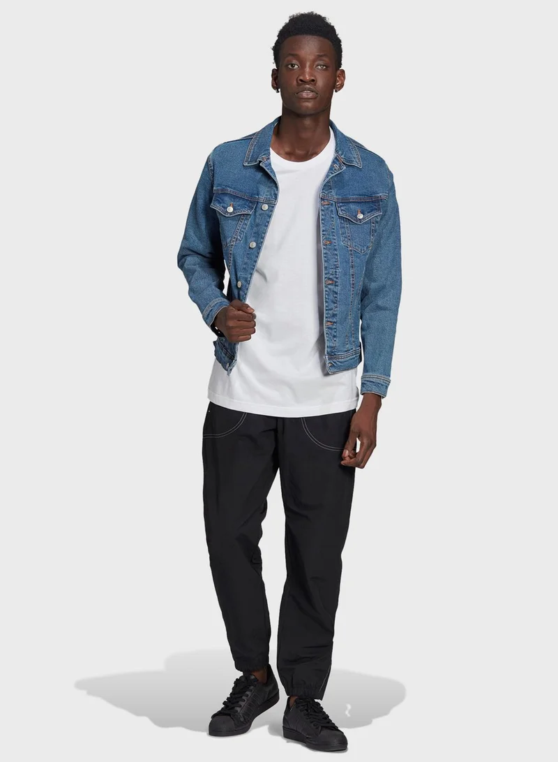 adidas Originals Essential T-Shirt
