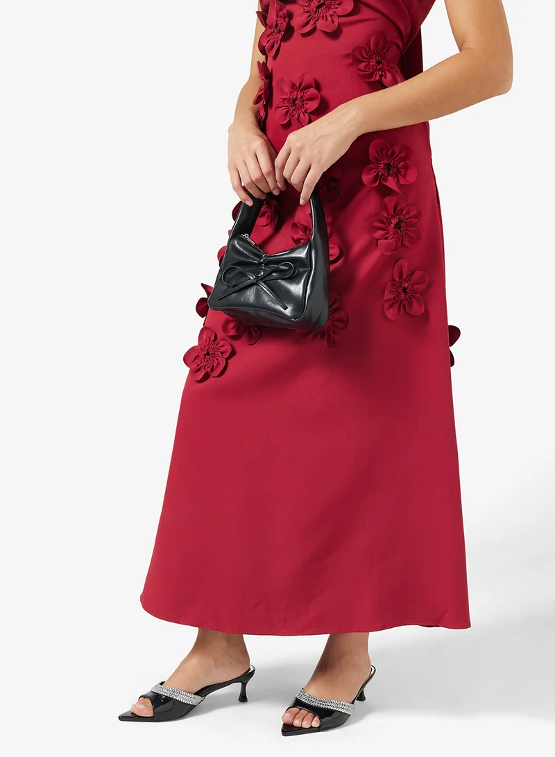 خزانة صنادل بكعب