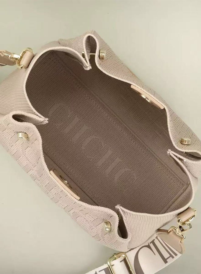CH CH CHCH Classic Retro New Solid Color Letter Design Women's Shoulder Bag Fashion Party Multifunctional Occasion Handbag Khaki - Image 4
