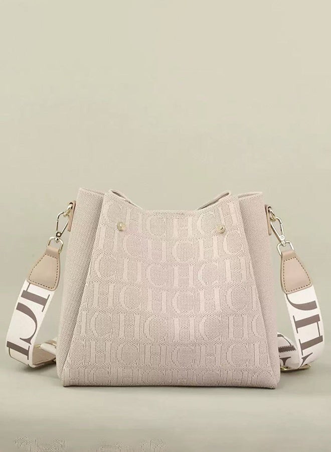 CH CH CHCH Classic Retro New Solid Color Letter Design Women's Shoulder Bag Fashion Party Multifunctional Occasion Handbag Khaki - Image 1