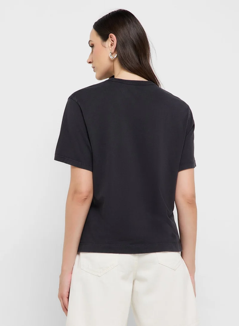 GUESS Short Sleeve Palm Print Washed T-Shirt