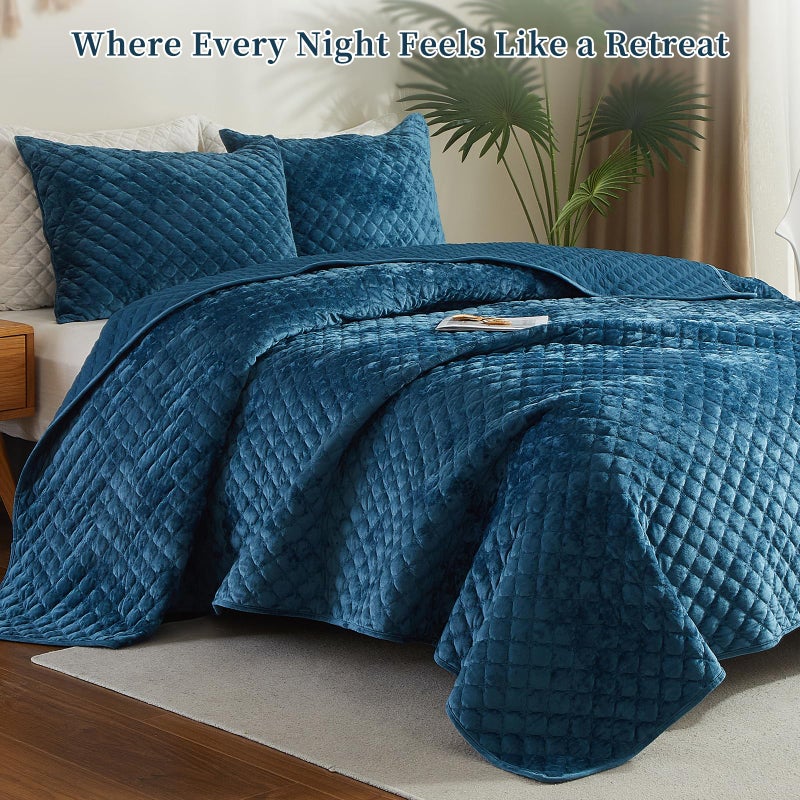 Wondnuga Velvet Quilt Queen Comforter Set - Luxury Soft Velvet Bedding Set for All Season, Bedspreads Queen Size Lightweight Quilt with 2 Pillow Shams, Teal Blue, Diamond - Image 4
