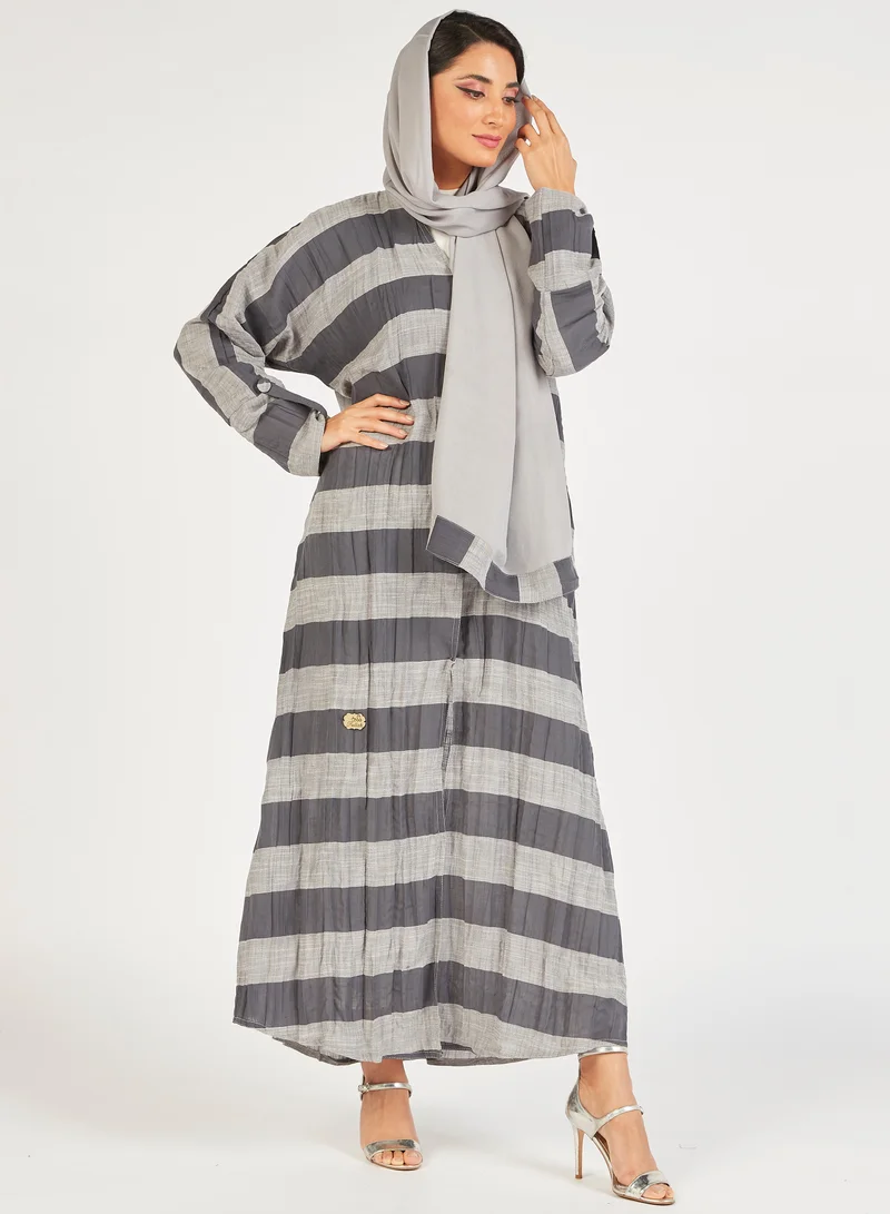 هدية المدينة  Striped Grey Abaya - HM