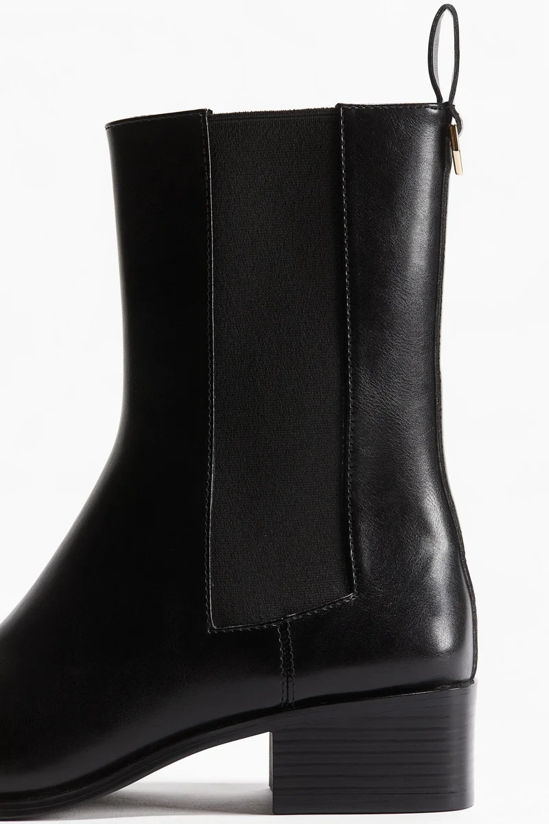 H&M Chelsea Boots