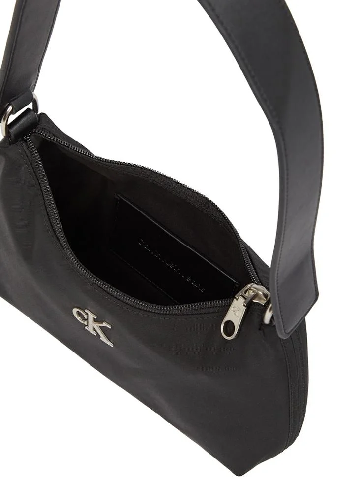 كالفن كلاين جينز Sleek Nylon Crossbody
