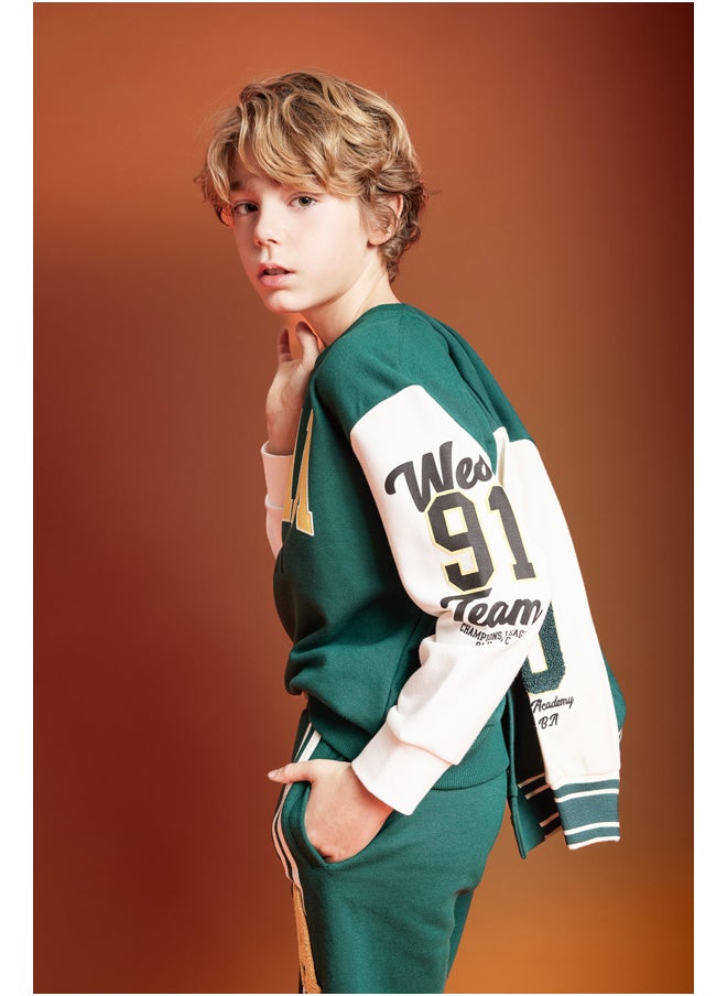 DeFacto - Boy Oversize Fit Crew Neck Long Sleeve Knitted Sweat Shirt - Image 1