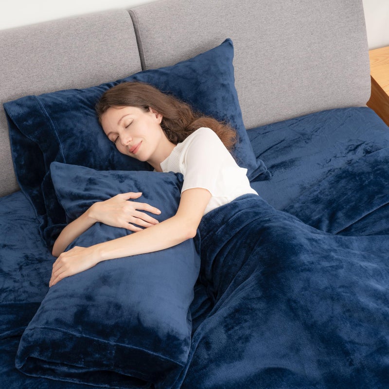 Berkshire Blanket Berkshire Blanket Classic VelvetLoft Warm Sheet Set  Full Size Sheet Set  4 Piece Velvety Soft Heavyweight Flannel Bedding with Deep Pockcets (Full)  - Image 4