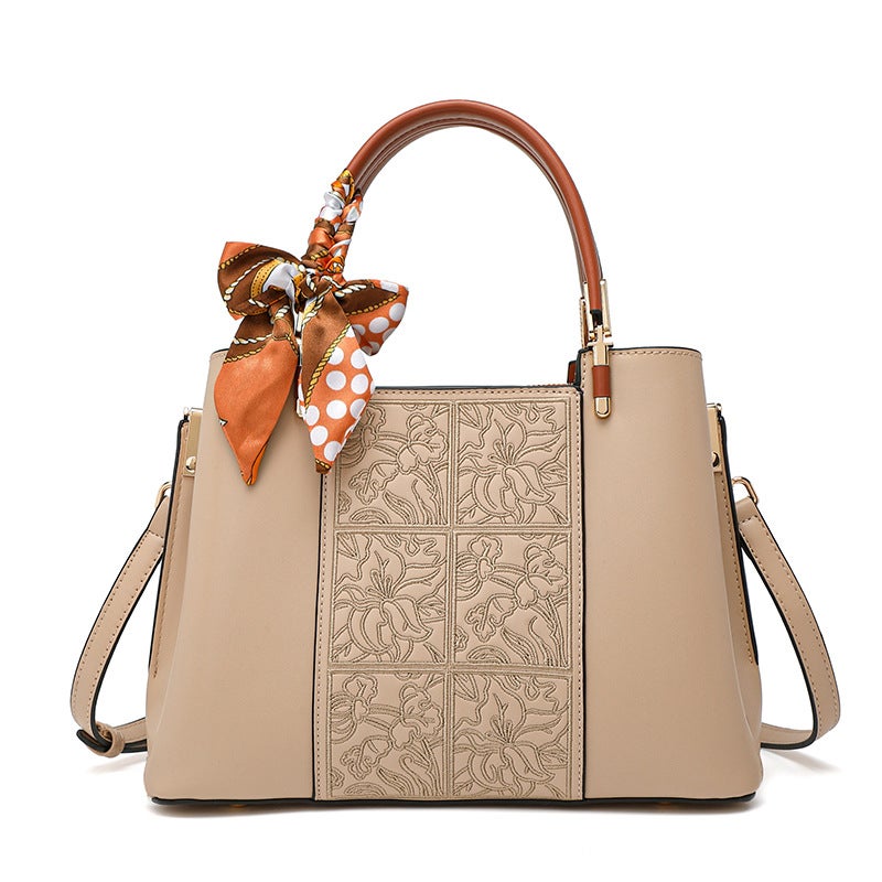 New Chinese Embroidered Handbag 2025 Niche National Style Middle-Aged Cheongsam For Mother Bag Gift - Image 1