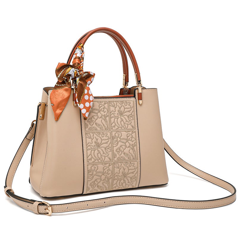 New Chinese Embroidered Handbag 2025 Niche National Style Middle-Aged Cheongsam For Mother Bag Gift - Image 4