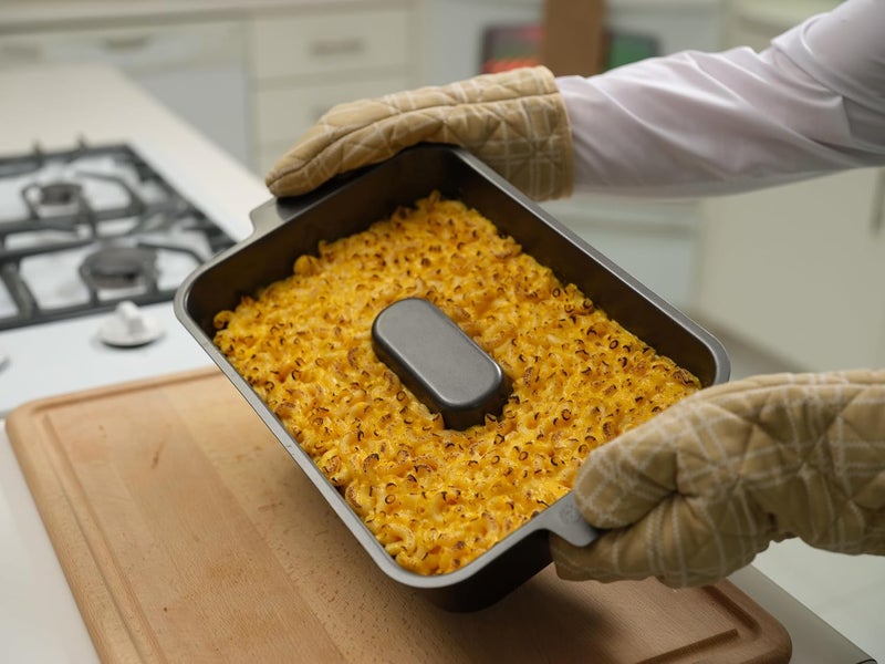 Jokari 9x13 Inch Thermal Ridge Baking Pan with Center Heating Spine to Promote Even Baking for Lasagnas, Cakes, Casseroles and More. No More Soggy Centers or Unevenly Baked Meals or Desserts - Image 3