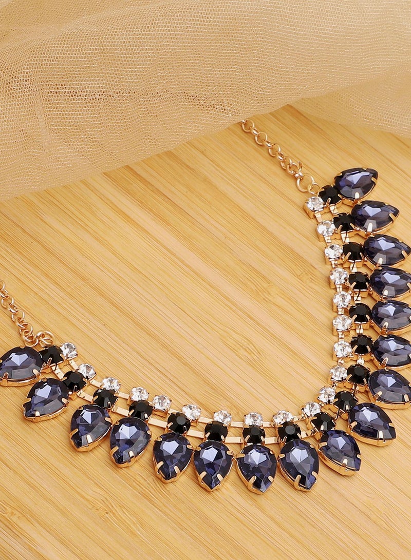 SOHI Women's White Necklace - Image 5