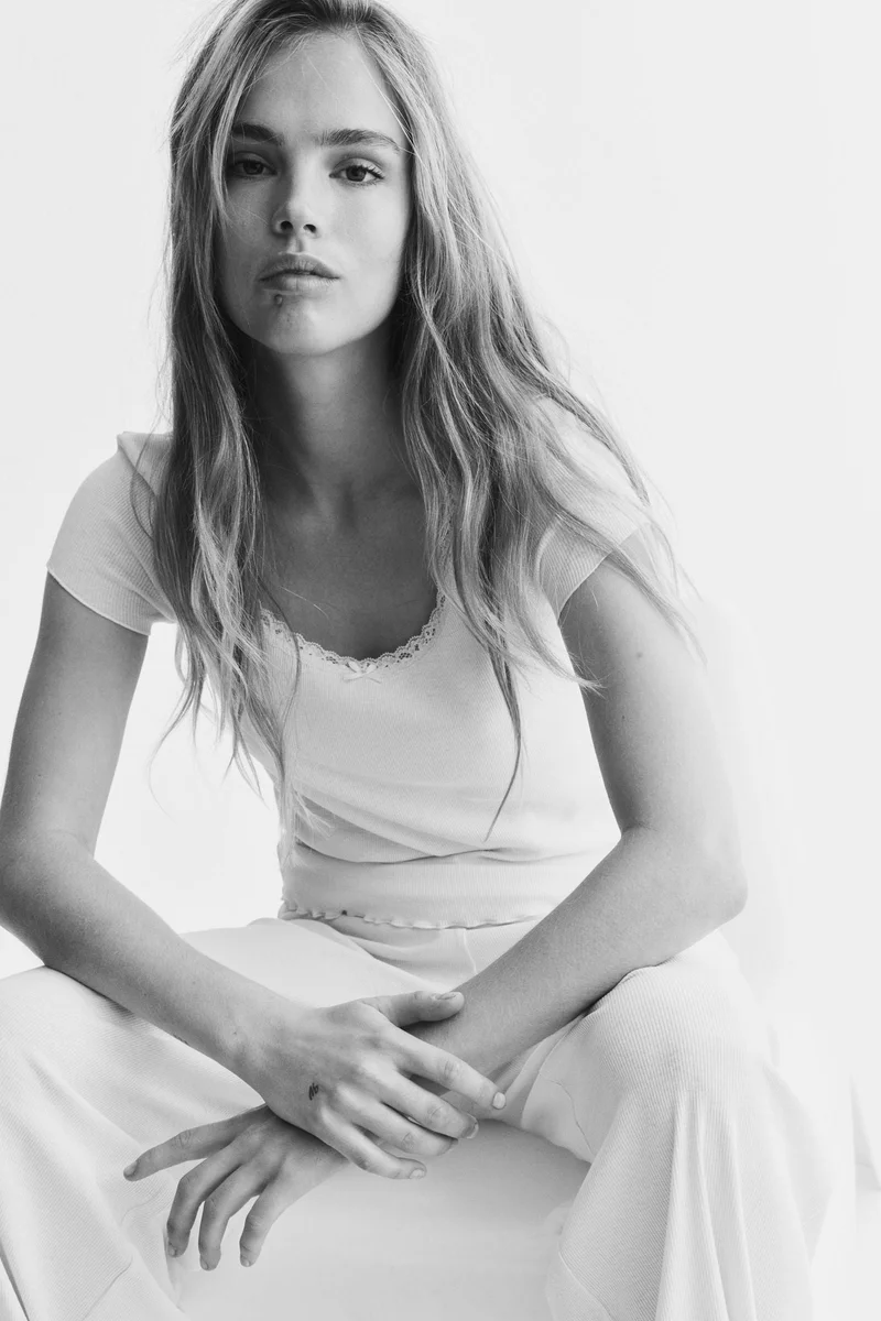 اتش اند ام بيجاما بتصميم مرن