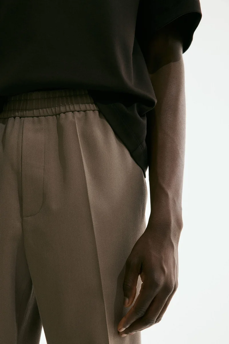 اتش اند ام Slim Fit Twill trousers