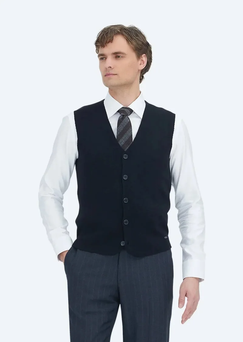 رامسي سترة سوداء محبوكة عادية بياقة على شكل حرف V