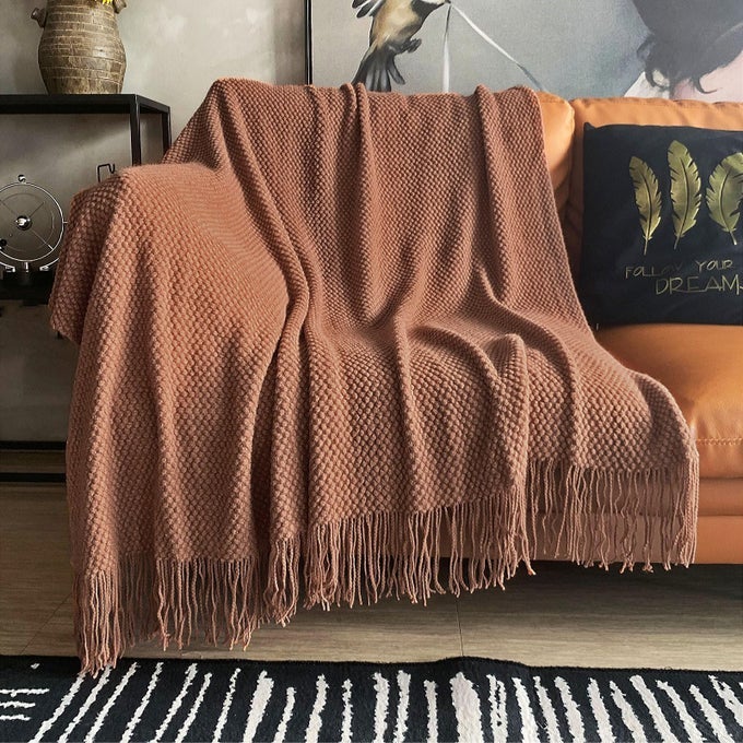KNITTED THROW BLANKET WITH TASSELS BUBBLE TEXTURED BED BLANKET LIGHTWEIGHT THROWS FOR COUCH COVER HOME DECOR CARAMEL 50X60