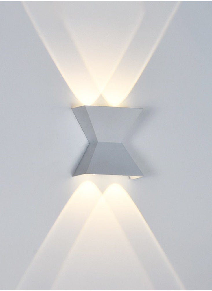 يوكاندل أبليك سور LED مثلثين 4 لمبات إطار أبيض  - Image 1