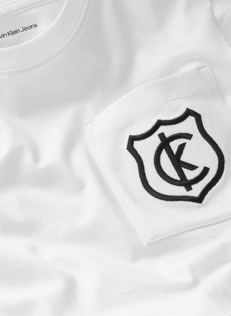 Calvin Klein Jeans Bright White Relaxed Pocket T-shirt for Men | Best Price UAE