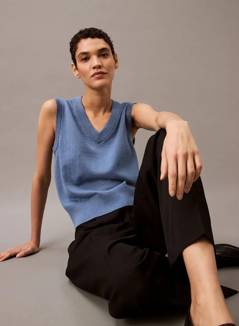 Calvin Klein BLACK ARCHROMA Relaxed Crepe Pleated Trousers for Women | Best Price UAE