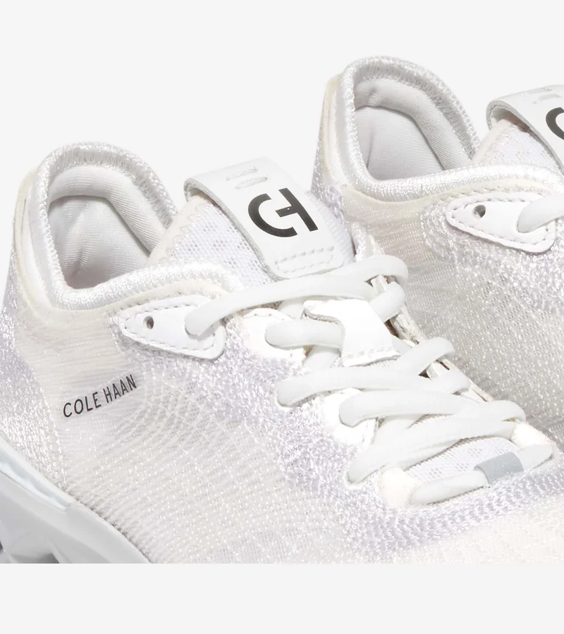 COLE HAAN Women's 5.ZERØGRAND Embrostitch Running Shoe