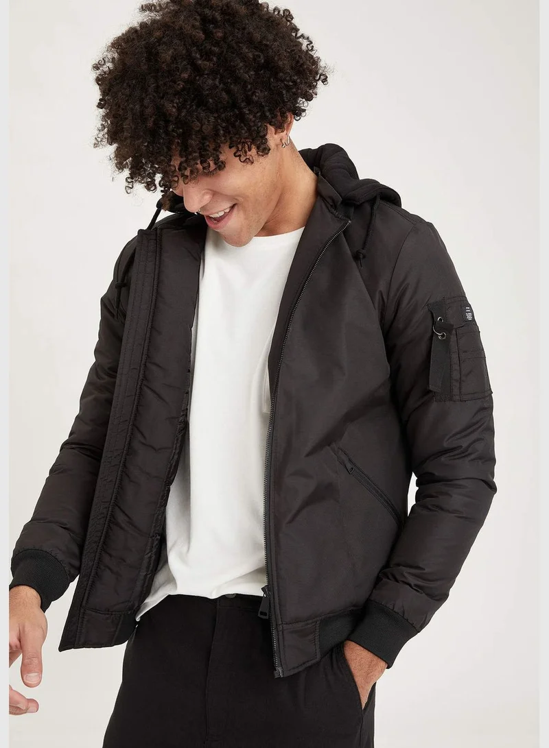 ديفاكتو Slim Fit Bomber Hoodie