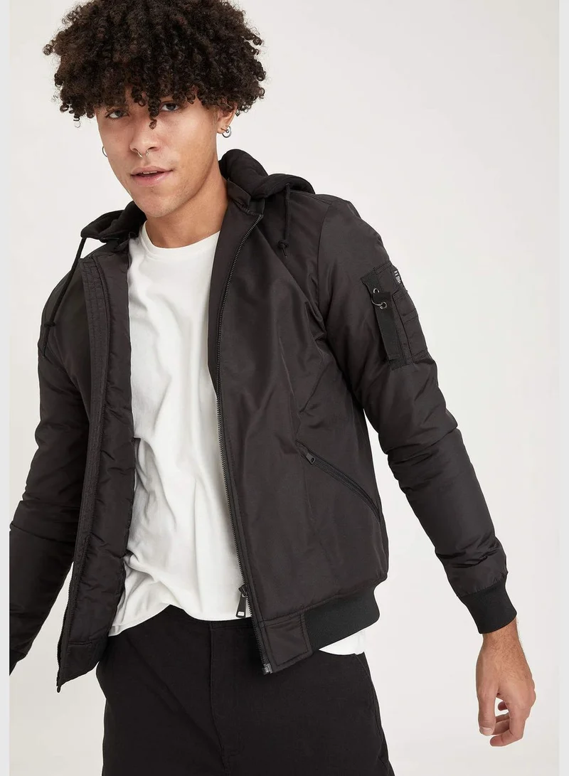 ديفاكتو Slim Fit Bomber Hoodie